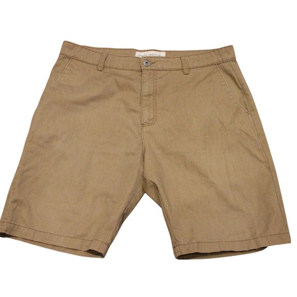 3/$25 🏷 Urban Heritage Men's Khaki Shorts Size 38 - Picture 1 of 4